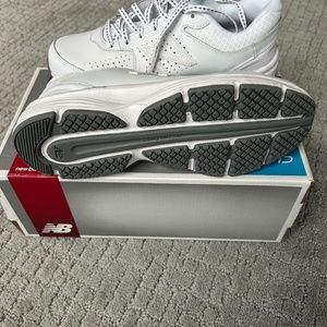 New Balance women sneakers
